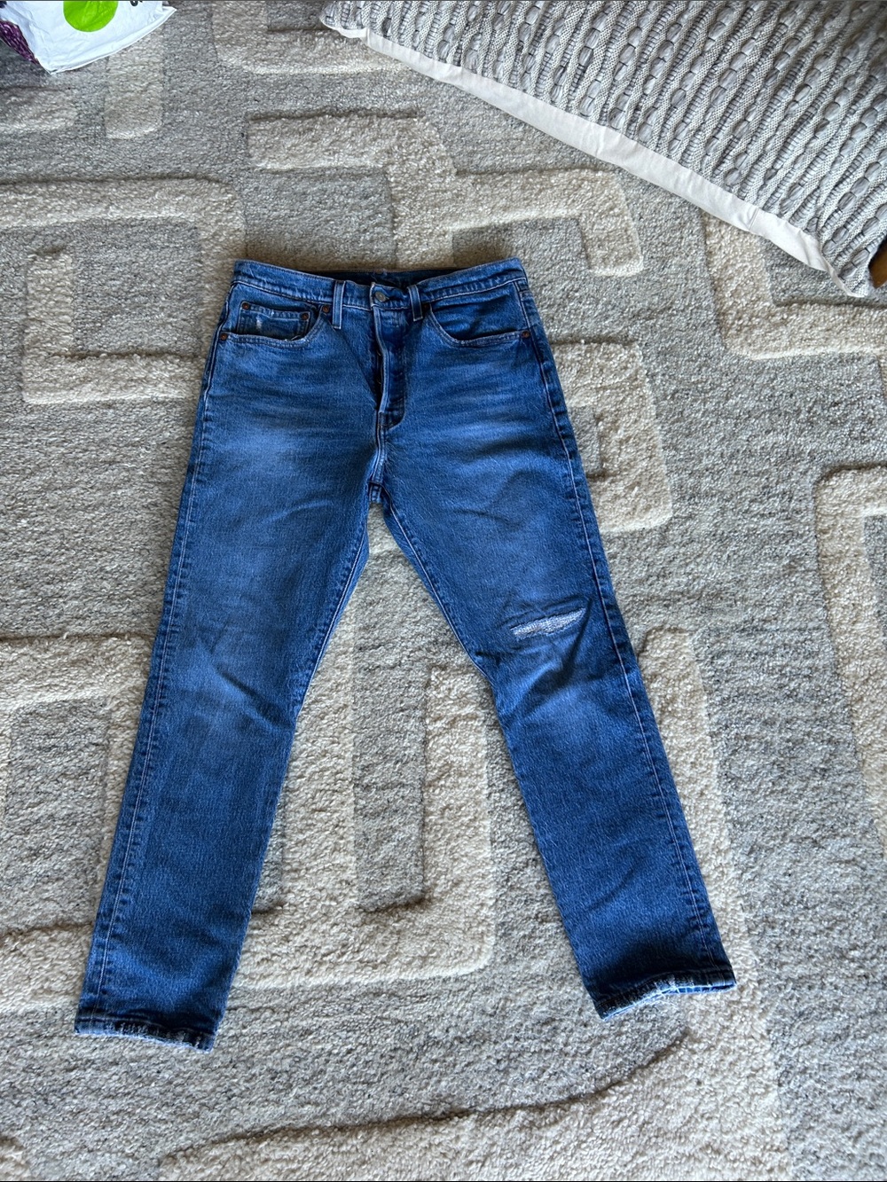 Levi's Straight Leg Women’s Jeans in Medium Blue